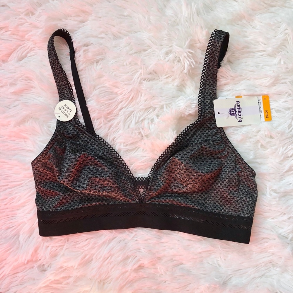 New with tags B.Tempted Bra Black & Grey Soft band